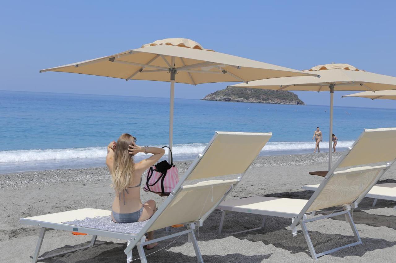 B&B La Stazione ディアマンテ エクステリア 写真