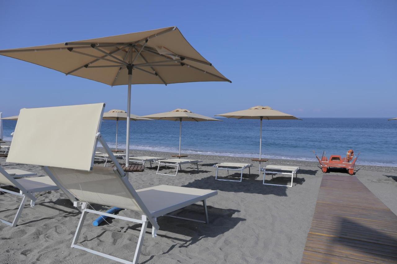 B&B La Stazione ディアマンテ エクステリア 写真